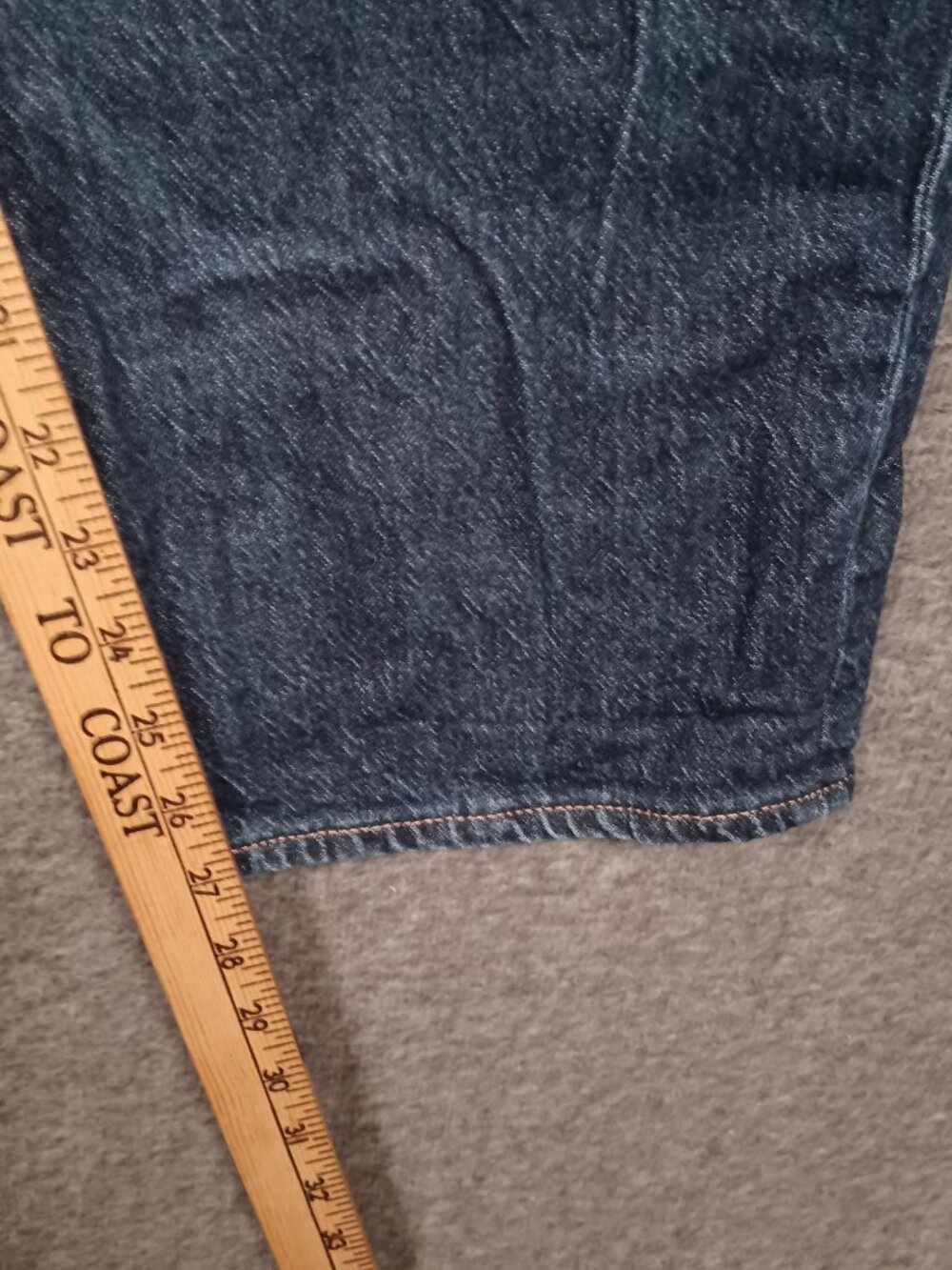 Old Navy Women's Size 18 Straight Legged High-Rise Medium Wash Jeans - Picture 8 of 9